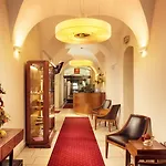 Hotel Ambassador
