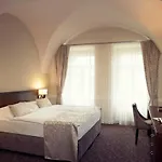 Hotel Ambassador