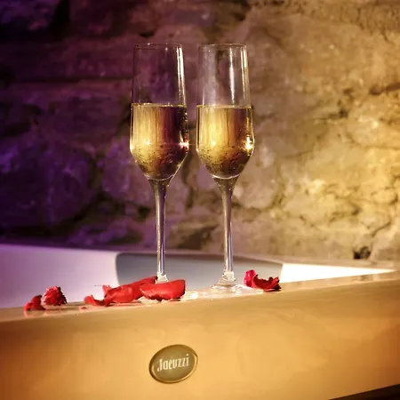 Отель Ambassador 4*