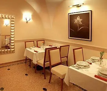 Ambassador 4*