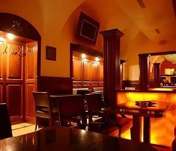Ambassador Hotell 4*