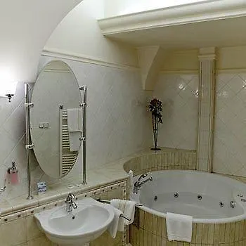 Hotell Ambassador 4*