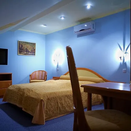 Ambassador Hotel 4*