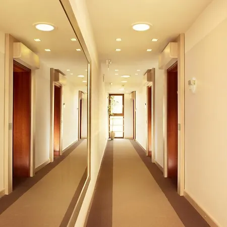 Ambassador Hotel 4*