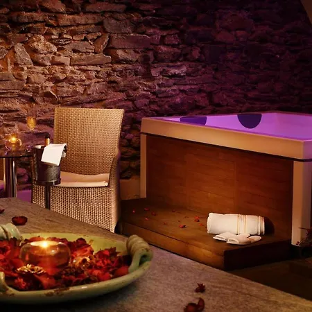 Ambassador Отель 4*